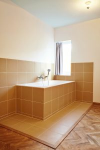 211105-HnH-Rotterdam-kamer_1-3 Secret Book Bath